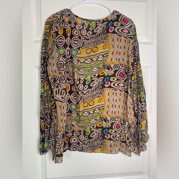 Vibrant pattern sequin top - Picture 3 of 5